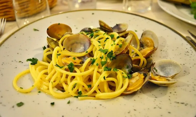 Spaghetti with seafood