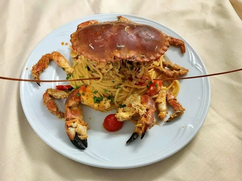 Spaghetti with spider crab